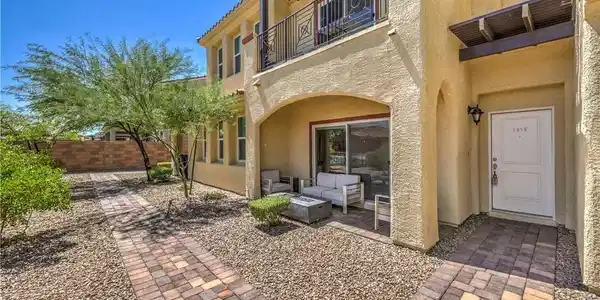 1028 Via Corto Street