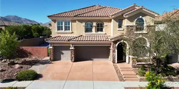 11758 Bradford Commons Drive