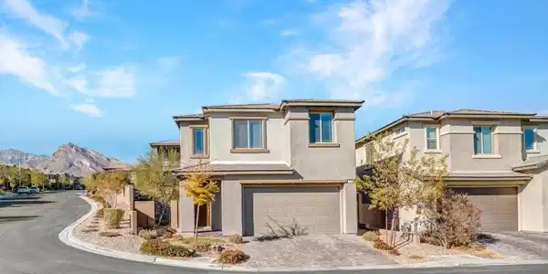 752 Foreign Reef Way
