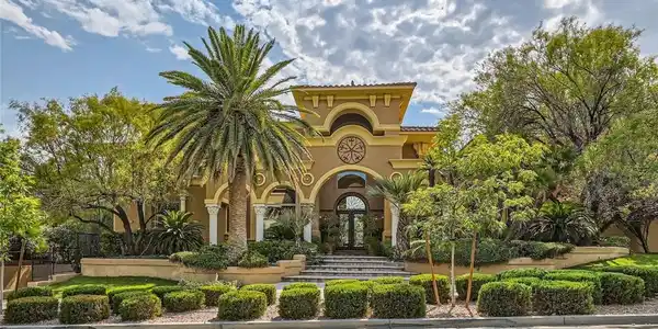 9909 Moon Valley Place