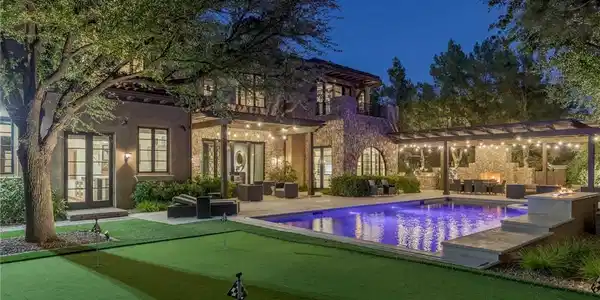 7 Vintage Canyon Street