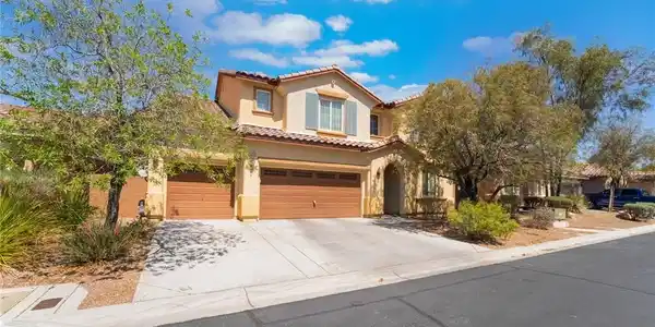 10259 Wolves Den Lane