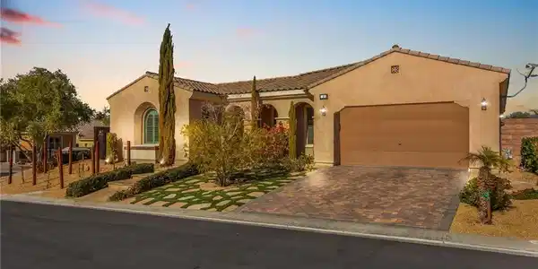 2 Lago Turchino Court