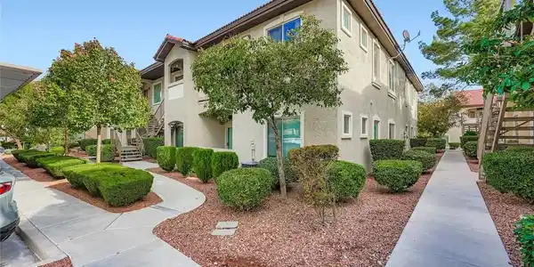 3350 Cactus Shadow Street
