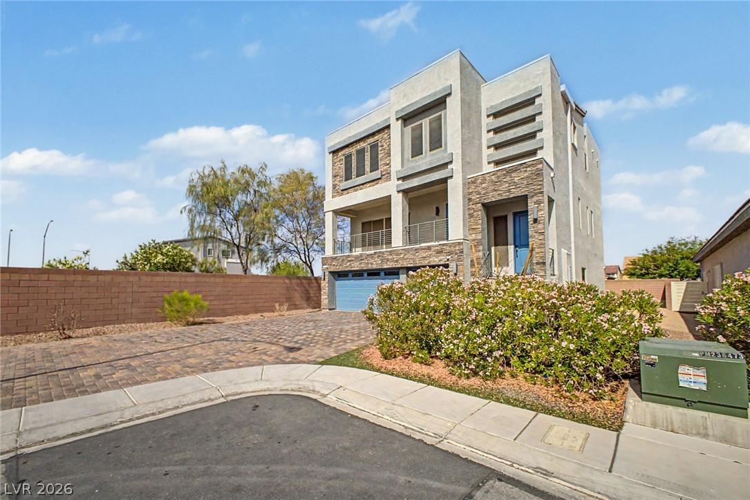 Image 3: Front of house