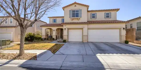 9379 Arrowhead Bluff Avenue