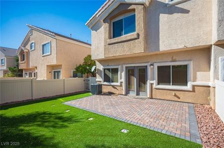 6720 Lavender Lilly Lane