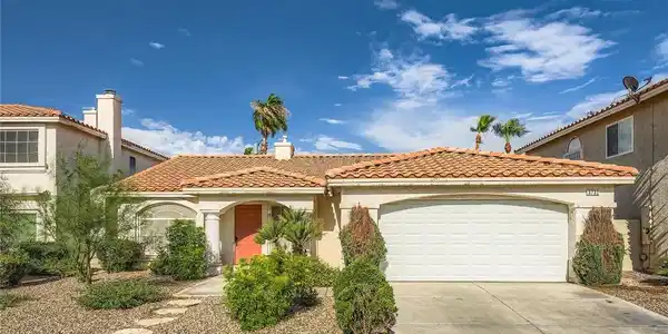3732 Crescent Canyon Street