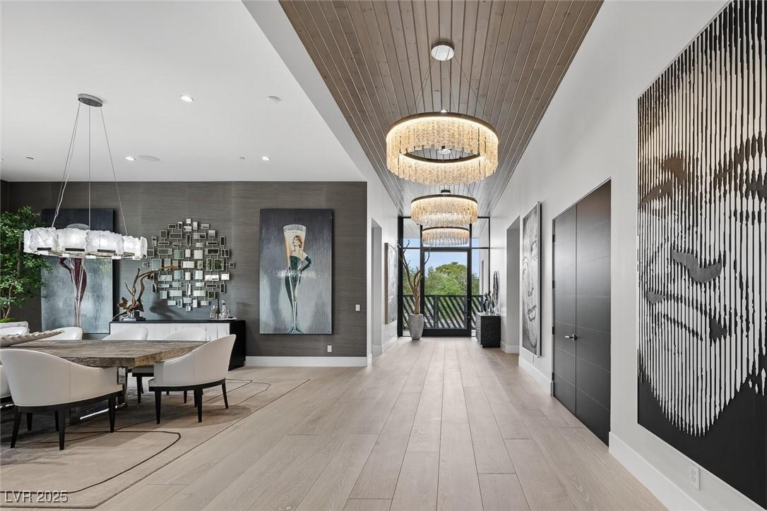 Image 4: lobby with recessed lighting