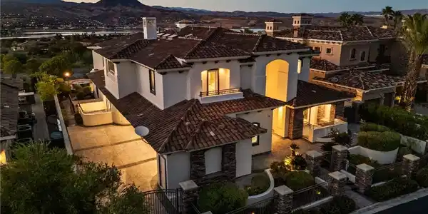 14 Via Potenza Court