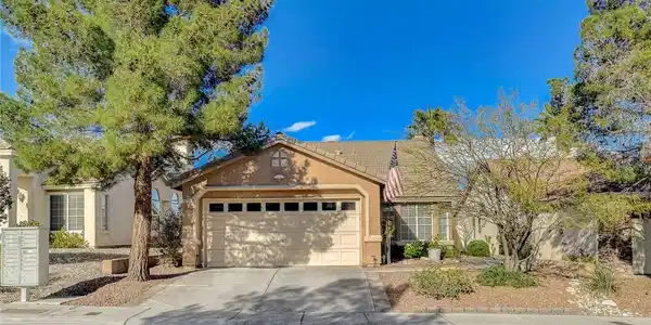 9736 Panorama Cliff Drive