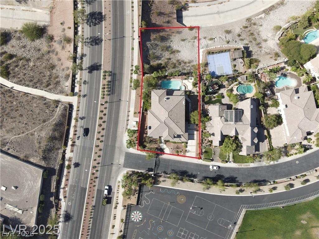 Image 4: Map / location with property boundaries highlighte