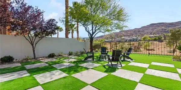 2671 Turtle Head Peak Drive