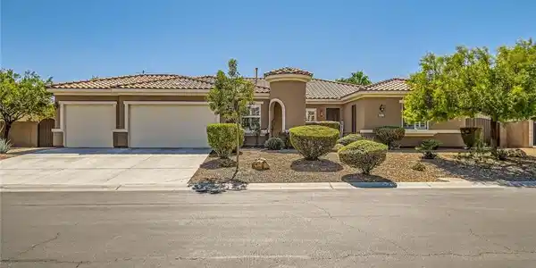 6527 Lokai Avenue