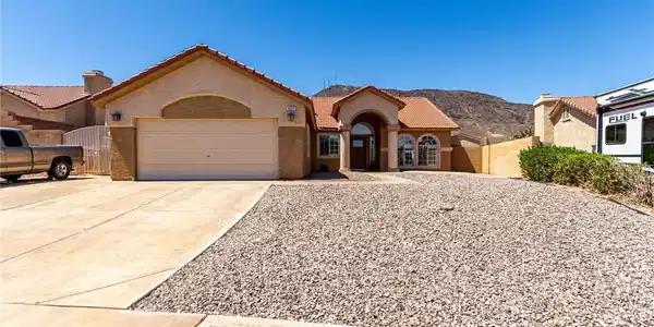 307 Oak Canyon Drive