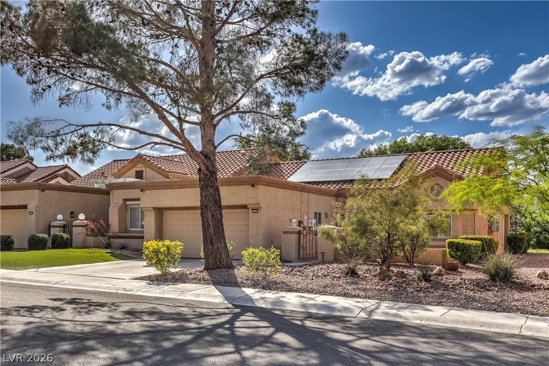 Image 3: Yes, the house has Solar.  It is a Power Purchase