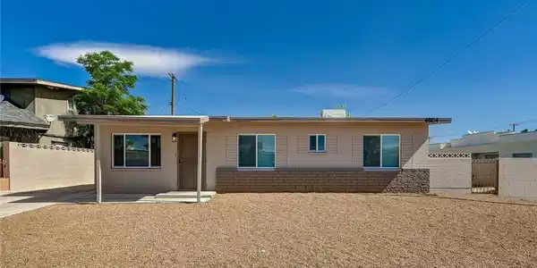 4804 Apawana Lane