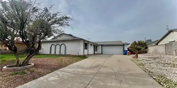 723 Straight Street