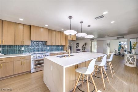 644 Lacy Lane