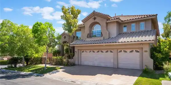 2008 Aspen Oak Street