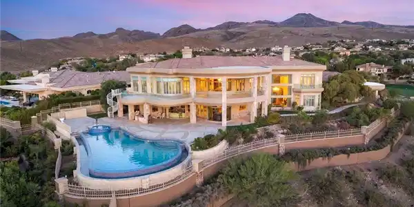 45 Club Vista Drive