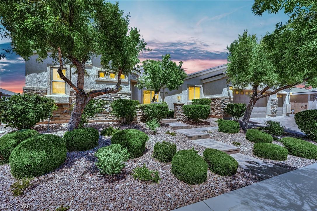 Image 3: TIMELESS STACKED STONE VENEER & STUCCO WRAPPED EAV