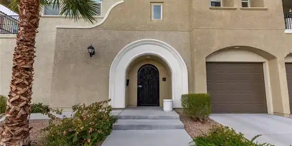 2555 Hampton Road