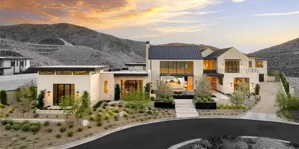 23 Sanctuary Peak Court