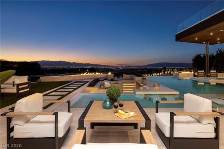 19 Boulderback Drive