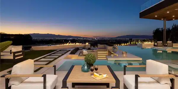 19 Boulderback Drive