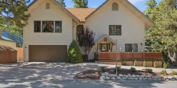 Image 3: Mt. Charleston retreat thoughtfully designed for y