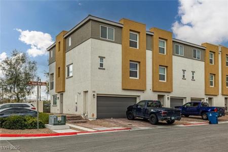 10063 Vibrant Moon Avenue