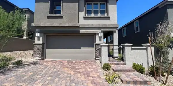 892 Cirrus Cloud Avenue