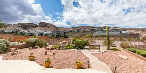 Image 3: Panoramic mountain views provide a dramatic backdr