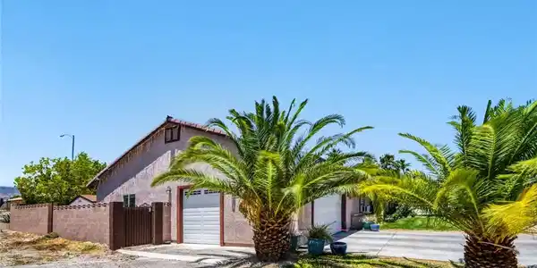Image 3: Front of Home