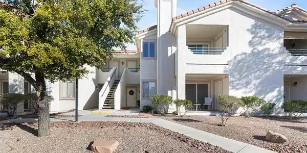 636 Yacht Harbor Drive