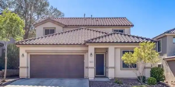 1077 LEMONGRASS Court