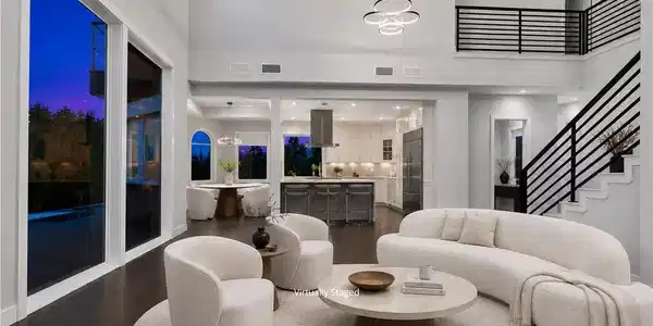 Image 4: &ldquo;Virtually Staged&rdquo; This expansive open-concept l
