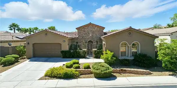 7427 Salvadora Place
