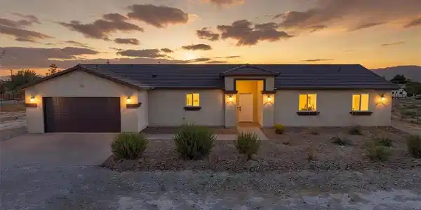 2101 E Dandelion Street