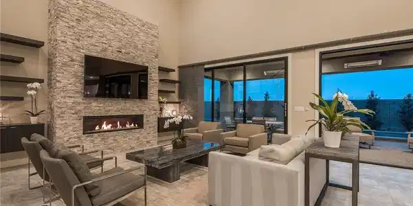 18 GARDEN RAIN Drive