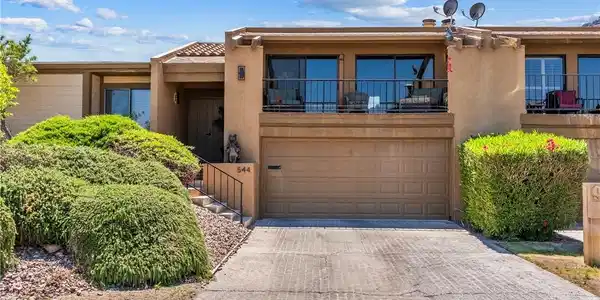 544 Greenbriar Place