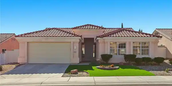 8637 Highland View Avenue