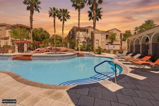 Image 2: Resort style pool, hot tub, & clubhouse.