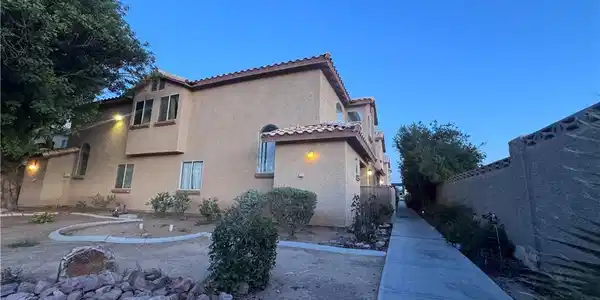 558 Roxella Lane