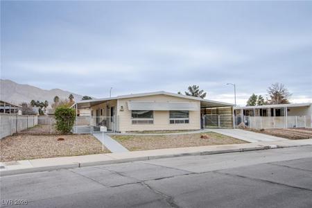 360 Sir Richard East Drive