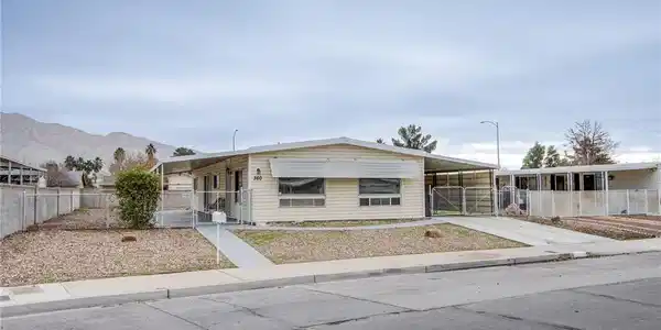 360 Sir Richard East Drive
