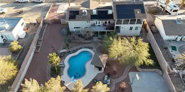 260 E Desert Rose Drive