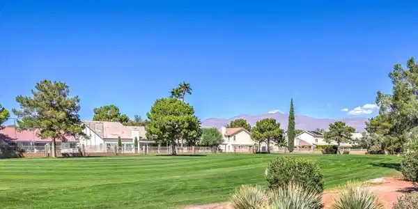 5433 HONEY MESQUITE Lane
