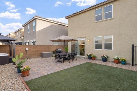 1222 Corral Bluffs Avenue